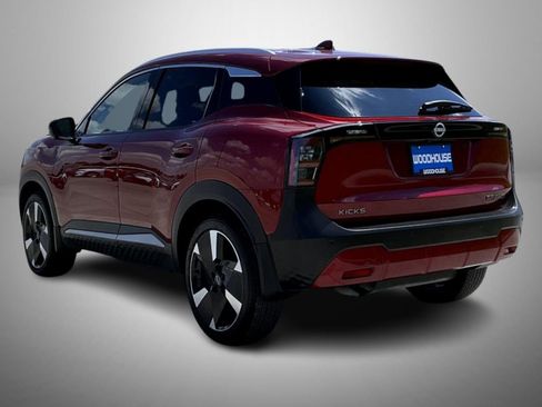 Used 2025 Nissan Kicks SR w/ SR Premium Package AWD/4WD image 7
