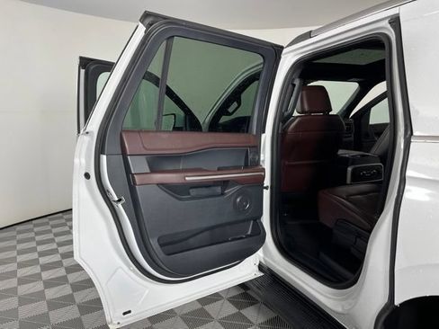Used 2024 Ford Expedition Max Limited AWD/4WD image 43