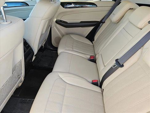 Used 2017 Mercedes-Benz GLE 350 image 18