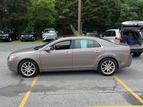 Used 2011 Chevrolet Malibu LTZ w/ HFV6 Engine Package FWD image 7