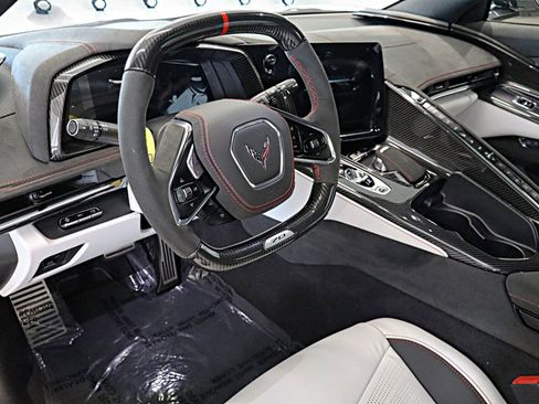 Used 2023 Chevrolet Corvette Z06 w/ Z07 Performance Package RWD image 13