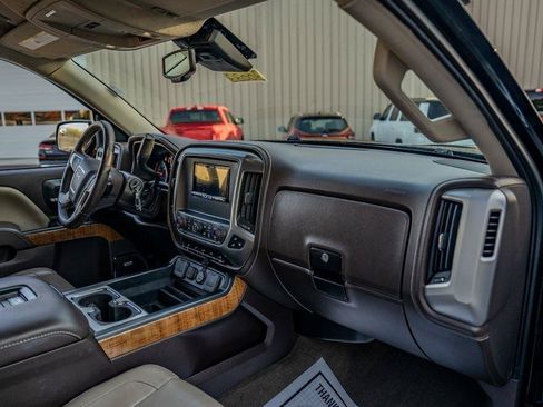 Used 2018 GMC Sierra 1500 SLT AWD/4WD image 18