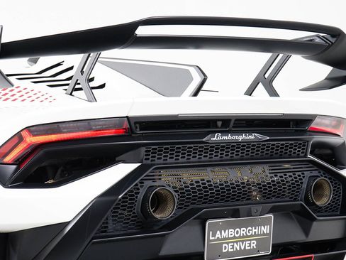 Used 2022 Lamborghini Huracan STO RWD image 20