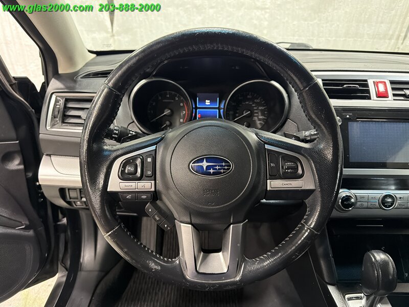 Used 2017 Subaru Outback 2.5i Premium AWD/4WD image 4