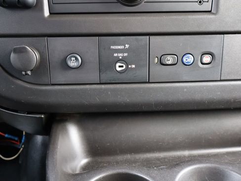 Used 2020 Chevrolet Express 3500 w/ Power Convenience Package image 25