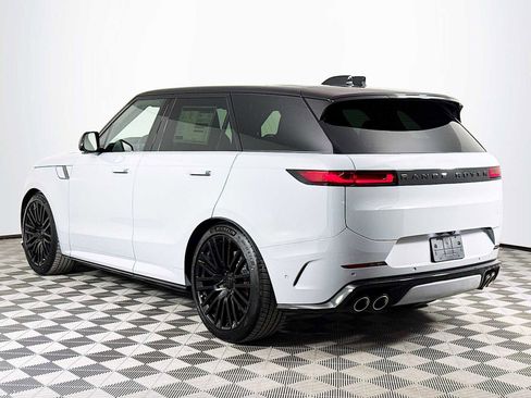 New 2026 Land Rover Range Rover Sport SV image 7