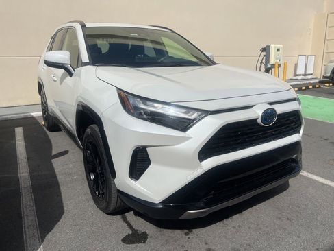 Used 2024 Toyota RAV4 SE AWD/4WD image 2