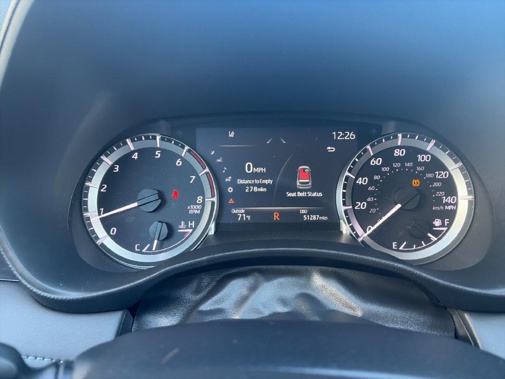 Used 2023 Toyota Highlander LE FWD image 30