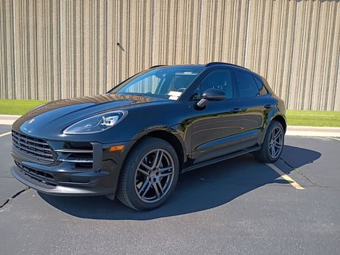 Certified 2020 Porsche Macan S AWD/4WD image 1