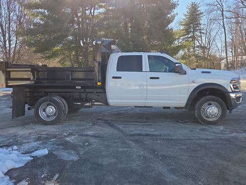 New 2025 RAM 5500 Tradesman AWD/4WD image 3