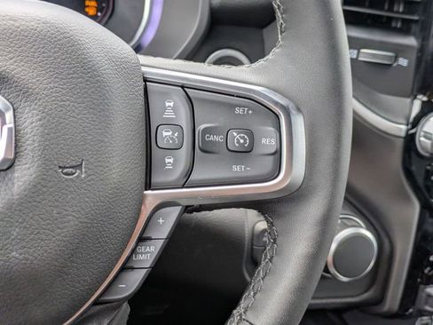 New 2026 RAM 1500 4x4 Crew Cab image 18