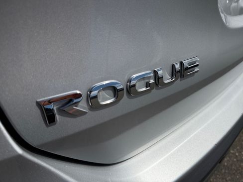 Used 2019 Nissan Rogue SL AWD/4WD image 34