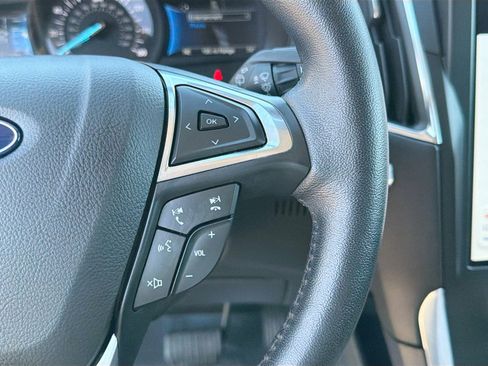 Used 2024 Ford Edge Titanium image 38