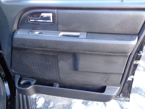 Used 2016 Ford Expedition XL image 26