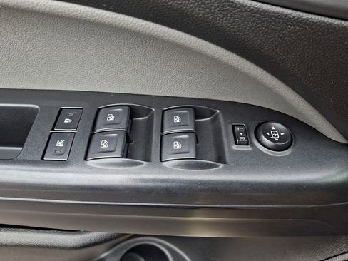 Used 2019 Chevrolet Colorado W/T w/ WT Convenience Package image 24