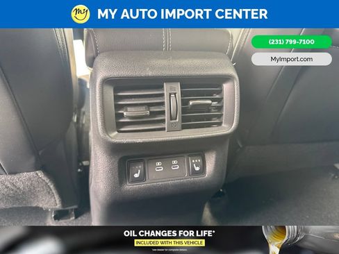 Used 2025 Nissan Murano Platinum w/ Cargo Package AWD/4WD image 25