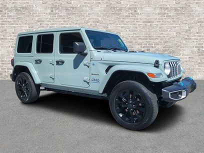 Used 2024 Jeep Wrangler Unlimited Sahara w/ Technology Group