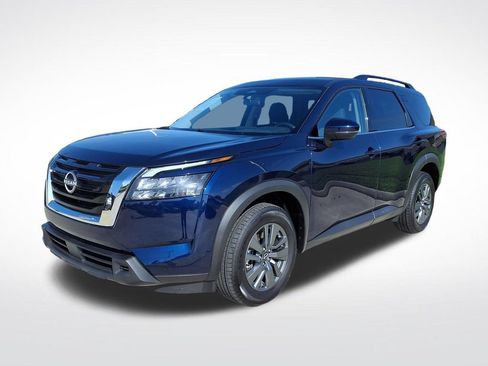 Used 2025 Nissan Pathfinder SV AWD/4WD image 3