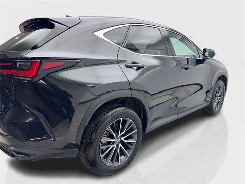 Used 2024 Lexus NX 250 FWD image 13