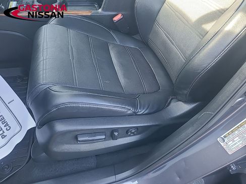 Used 2022 Honda CR-V Touring image 23