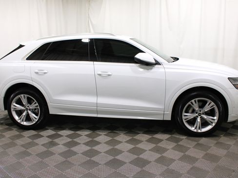 Used 2023 Audi Q8 Premium w/ Convenience Package AWD/4WD image 2