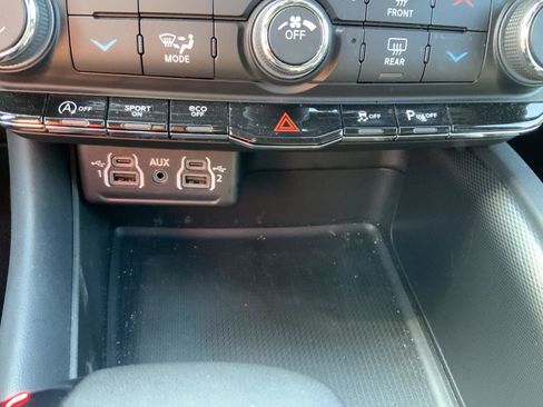 Used 2024 Dodge Durango GT AWD/4WD image 45