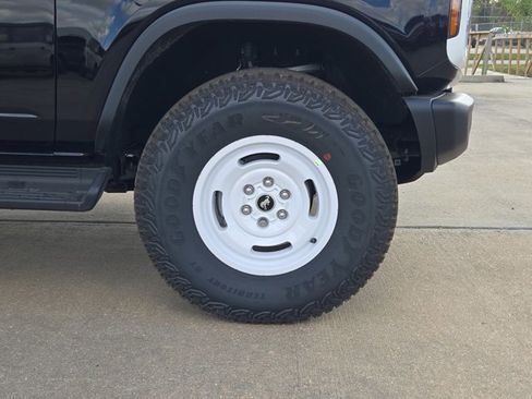 New 2026 Ford Bronco Heritage Edition image 10