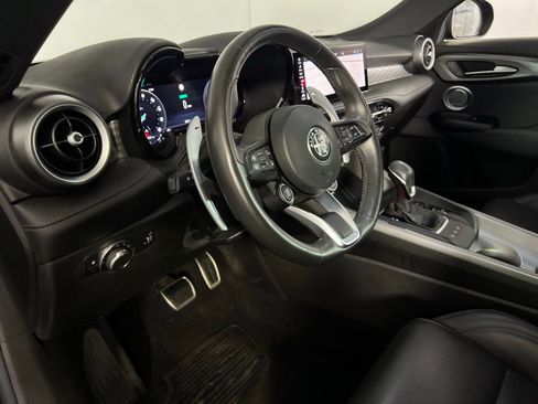 Used 2024 Alfa Romeo Tonale Veloce image 22