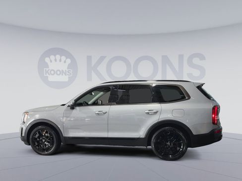 Used 2022 Kia Telluride EX w/ EX Premium Package image 7