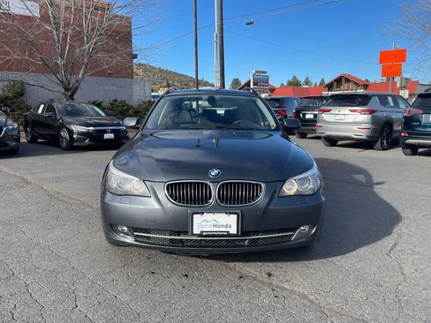 Used 2010 BMW 535i xDrive Wagon image 10