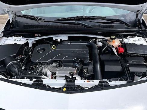 Used 2022 Chevrolet Malibu LT image 33