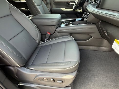 New 2026 Chevrolet Tahoe Premier w/ Sun And Tow Package AWD/4WD image 10