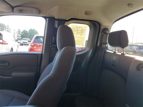Used 2022 Nissan Frontier S image 13