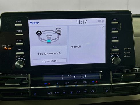 Used 2021 Toyota Sienna XLE image 21