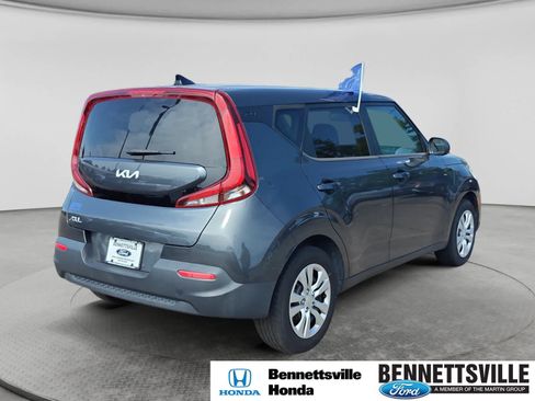 Used 2022 Kia Soul LX FWD image 5