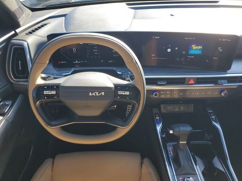 New 2026 Kia Sorento SX Prestige w/ Olive Brown Leather Package image 19