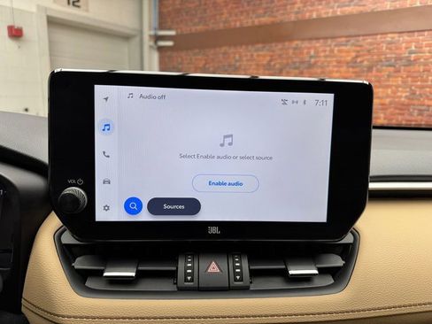 Used 2023 Toyota RAV4 XLE Premium image 18