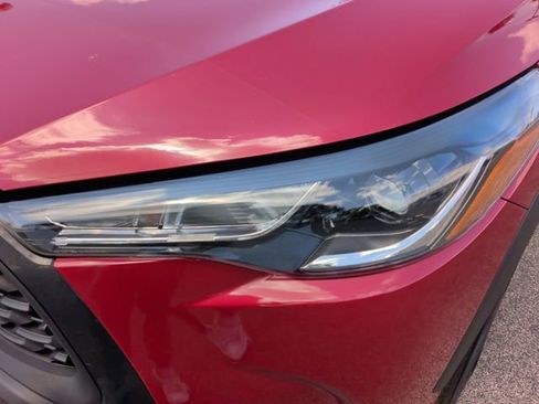 Used 2023 Toyota Corolla Cross LE FWD image 11