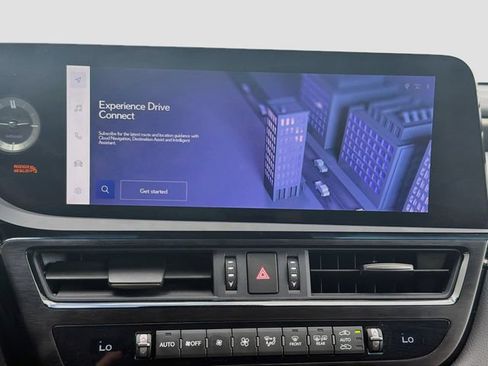 Used 2025 Lexus ES 300h w/ Accessory Package (Z2) FWD image 33