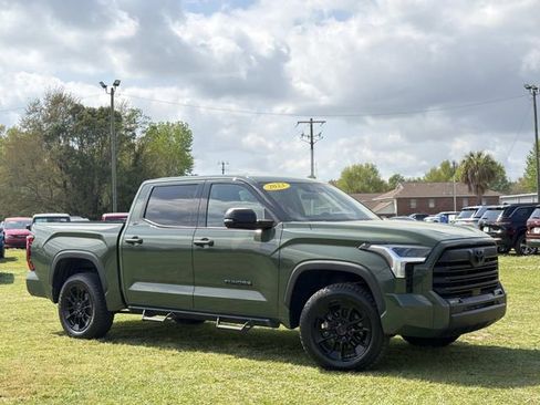 Used 2023 Toyota Tundra SR5 w/ SR5 Convenience Package AWD/4WD image 3