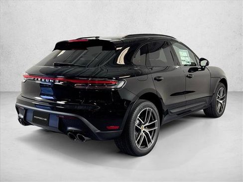 Used 2026 Porsche Macan AWD/4WD image 9