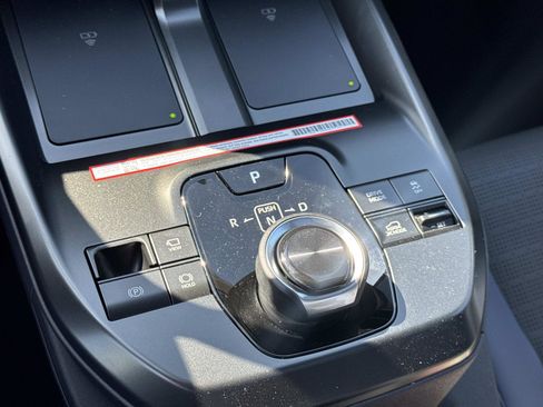 New 2026 Subaru Solterra image 25