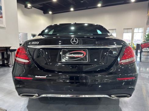 Used 2017 Mercedes-Benz E 300 image 36