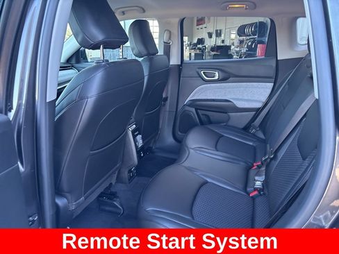 Used 2022 Jeep Compass Latitude w/ Convenience Group AWD/4WD image 14
