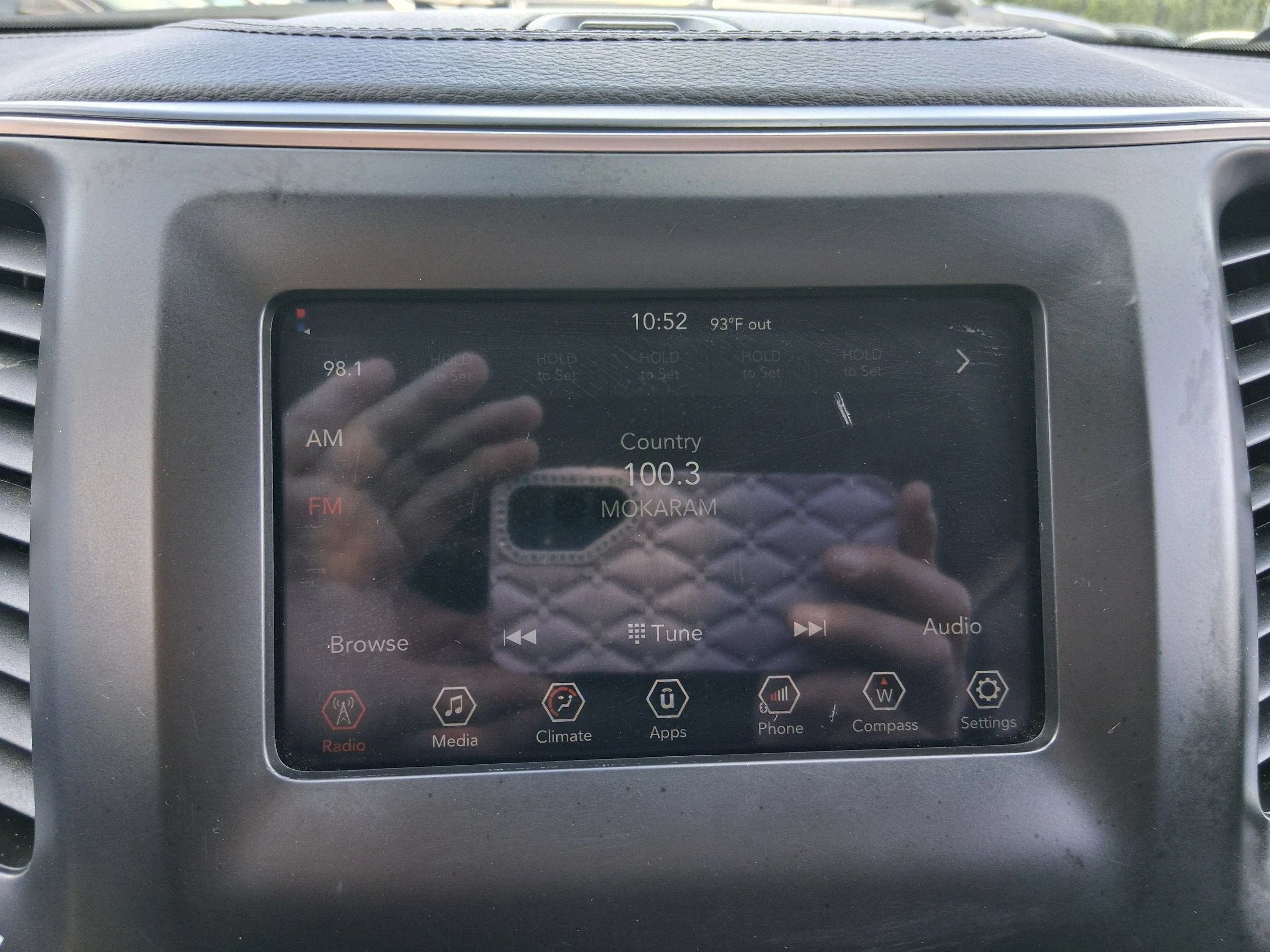 Used 2019 Jeep Cherokee Latitude w/ Popular Appearance Group AWD/4WD image 41
