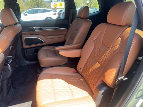 Used 2024 Kia Telluride EX X-Line image 12