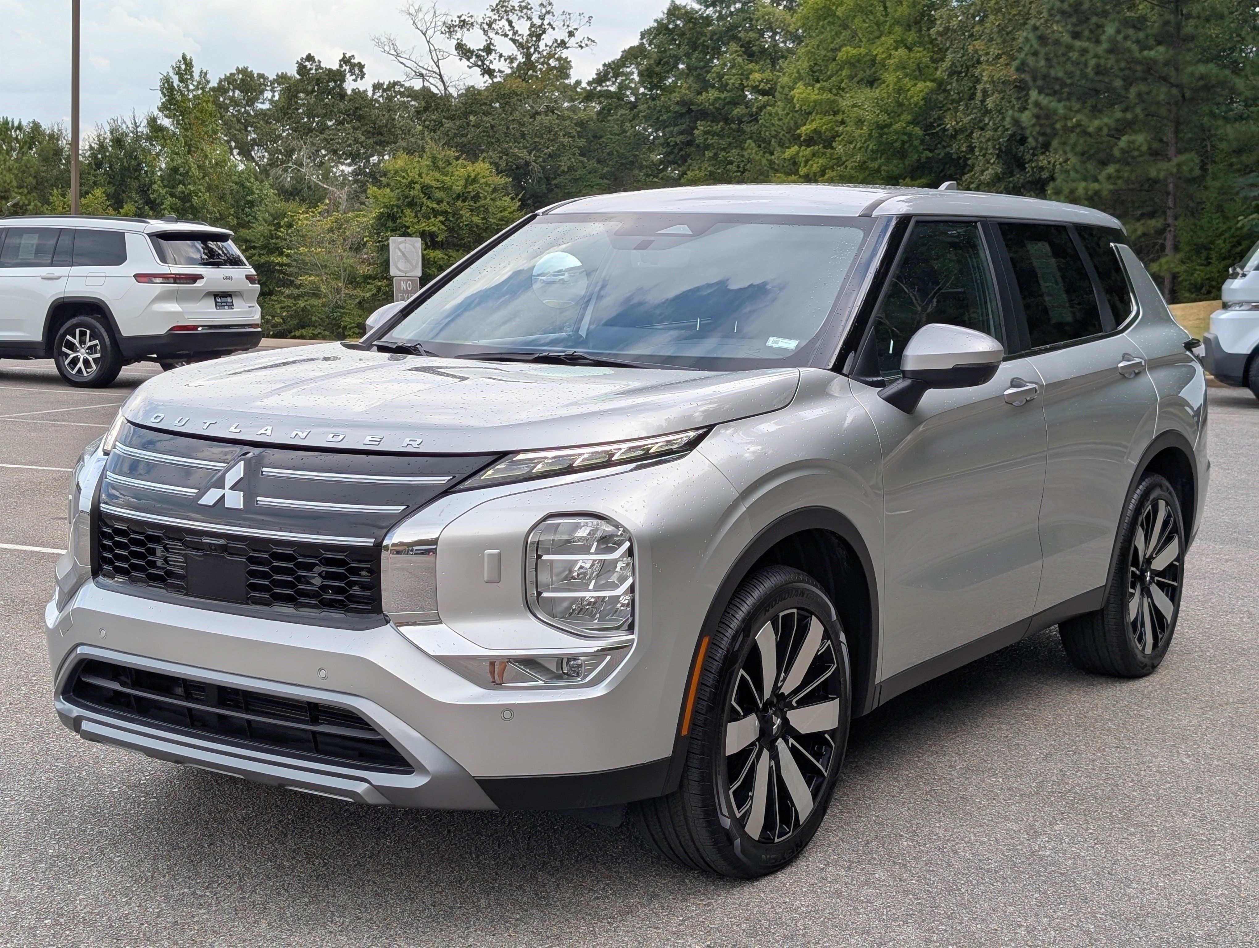Used 2026 Mitsubishi Outlander SE AWD/4WD image 5