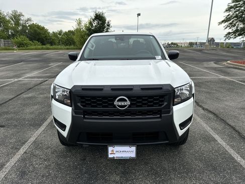 Certified 2025 Nissan Frontier S image 27
