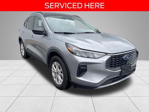Used 2024 Ford Escape Active w/ Tech Pack #1 AWD/4WD image 3