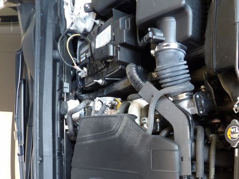 Certified 2023 MAZDA CX-30 AWD 2.5 S w/ Premium Package image 11